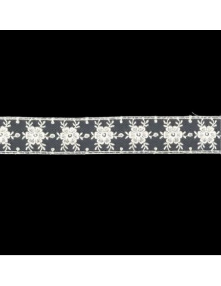 Tul bordado i-614 (3 cm), metro